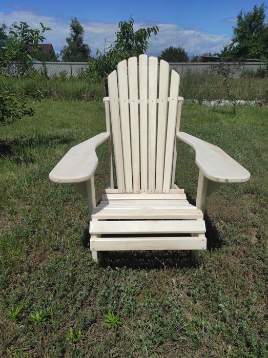 Крісло дерев'яне