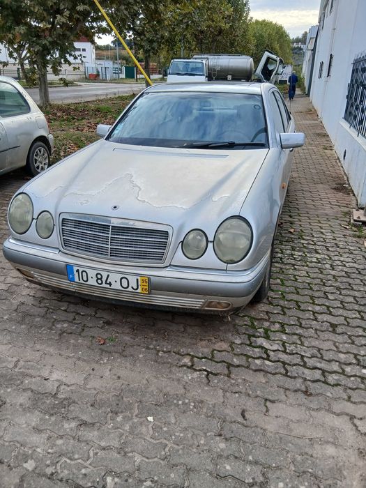 MERCEDES 2200 class E