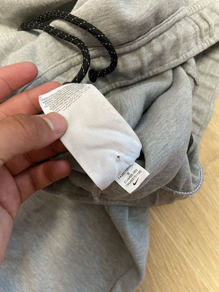 Штани nike tech fleece