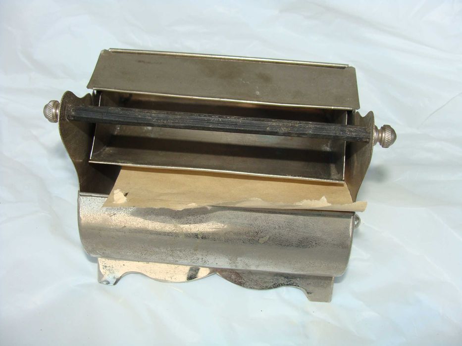 Limpa Navalhas de Barbear Antigo