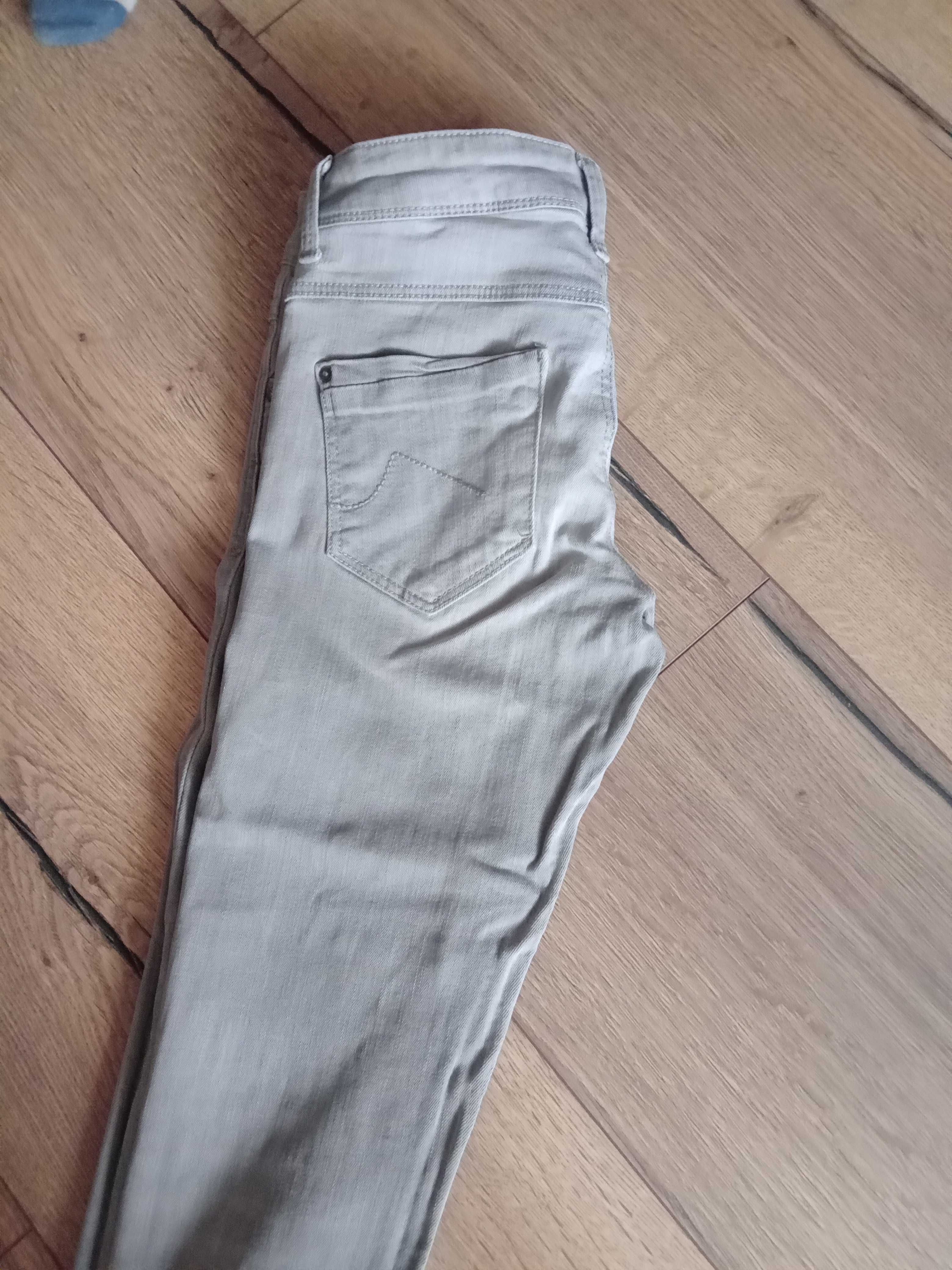 Spodnie jeans rozmiar S