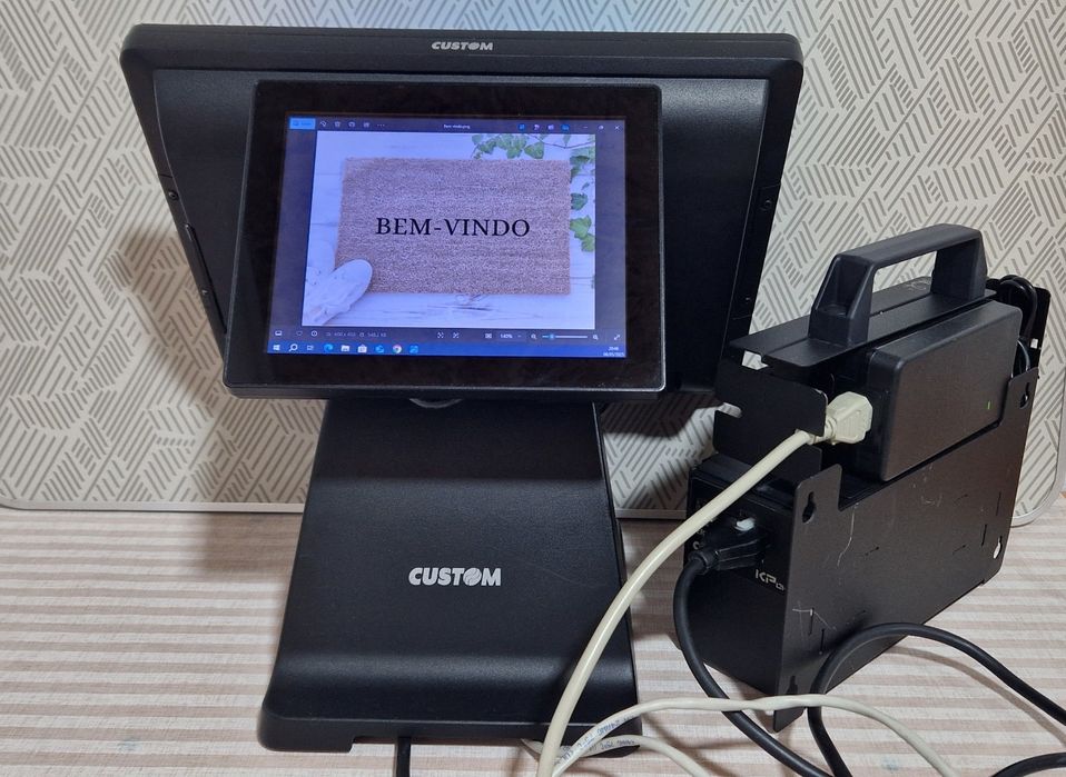 POS ecrã touch screen i5 RAM 8 Gb Windows 10 ativado
Descrim