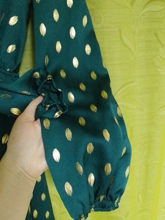 Нове плаття зеленого кольору