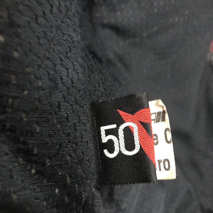 Calças em pele motard + casaco, fazem união com fecho, marca DAINESE