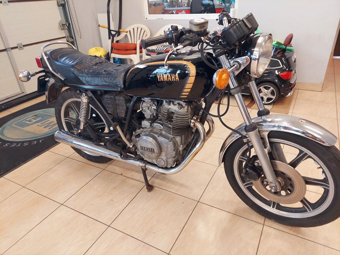 Yamaha xs 400 od nowosci jeden właściciel