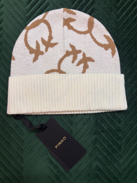 Czapka Pinko nowa