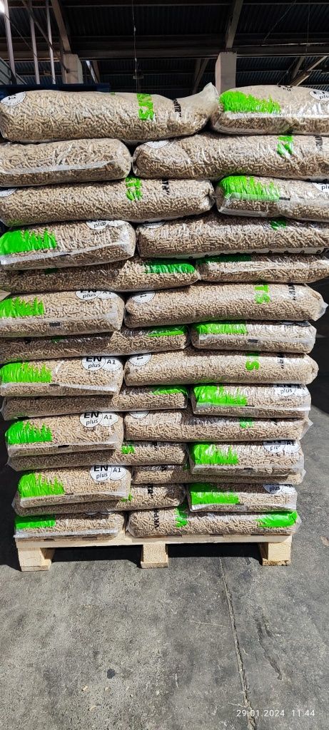 Pellet sosnowy , pellet sosnowy norma jakości A1, pellet drzewny , pel