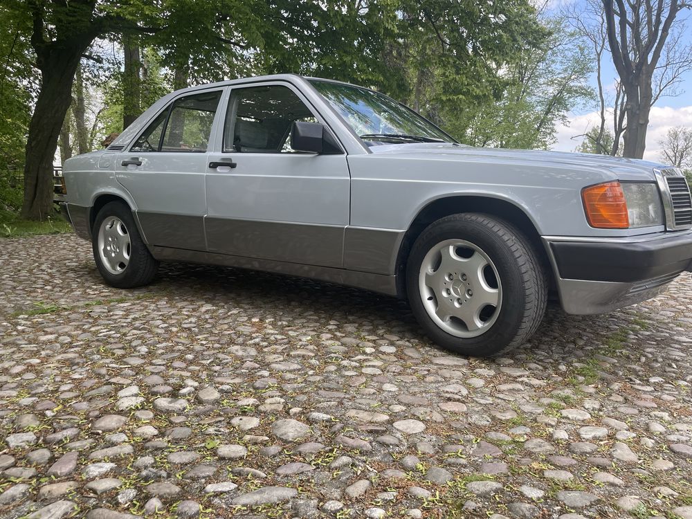 Mercedes 190 W201  1.8 benzyna  (w124)