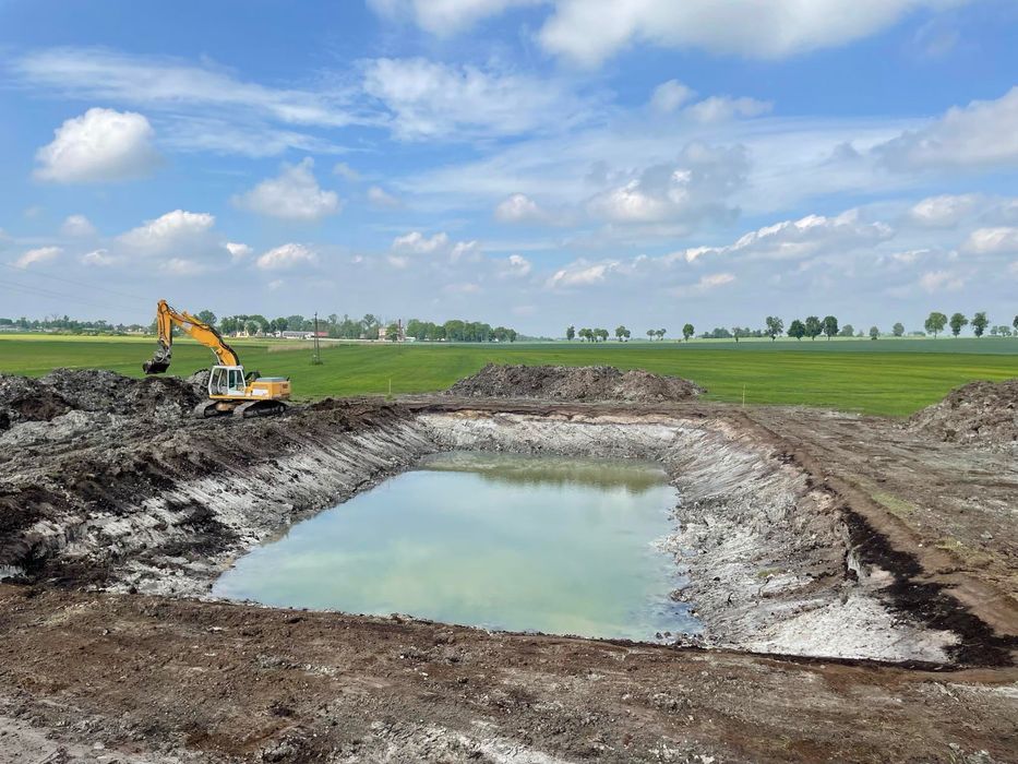 Kopanie stawów. Wykopy. Usługi koparką