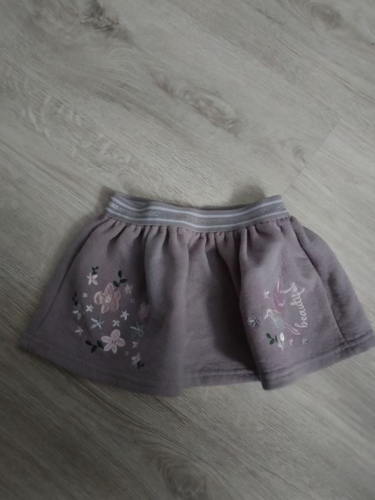 Spódniczka dziewczęca