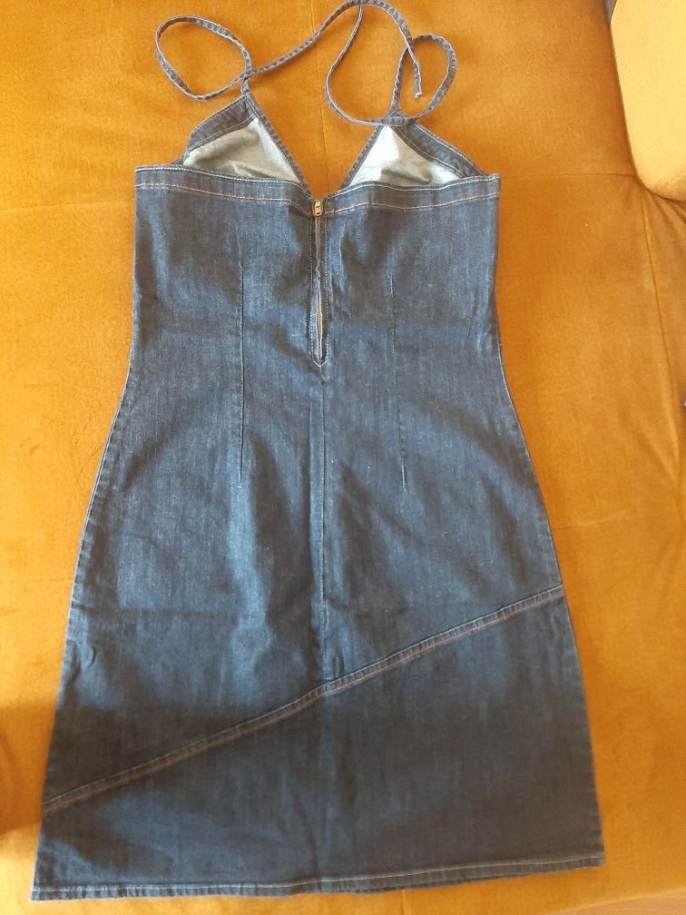 Śliczna sukienka jeans