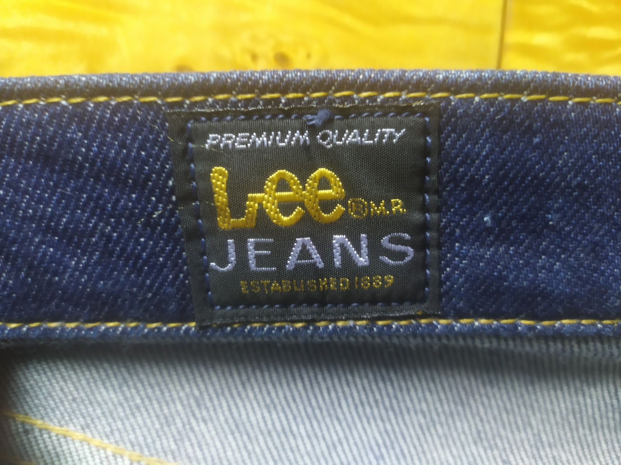 Spodnie jeansowe Nowe LEE jeans dżinsy 28/31