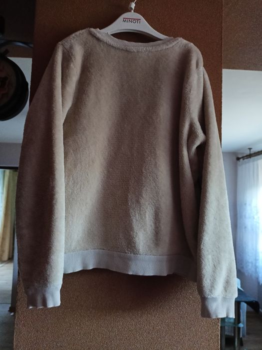Ciepła bluza z misia rozm 128.