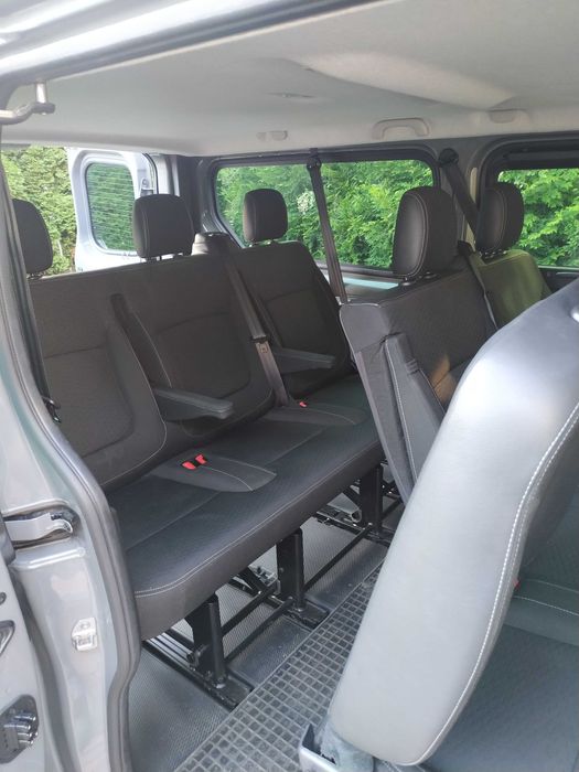 Bus 9 osobowy do wynajęcia / wynajem busa 9 os. z kierowcą lub bez