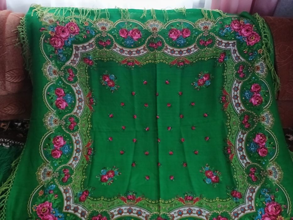 Народні хустки з тороками