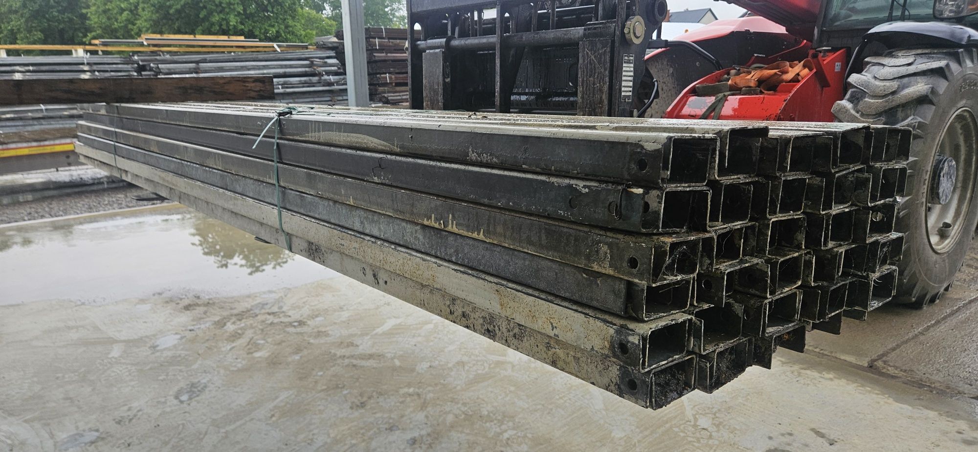 Ceownik ocynkowany 80x40x3