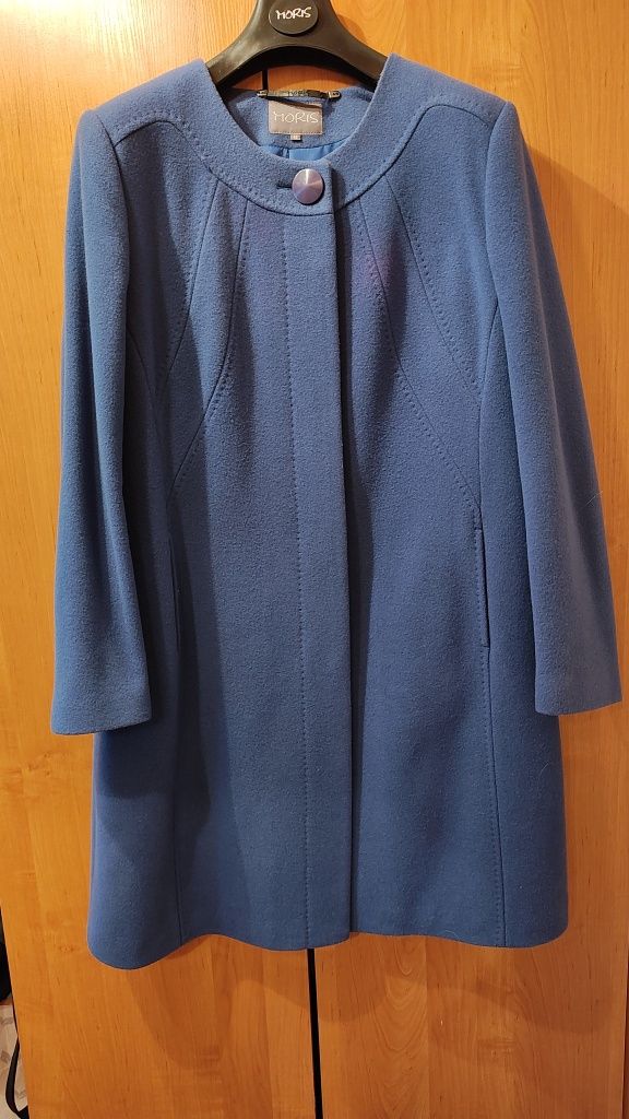 Wełniany niebieski płaszcz damski firmy Moris w rozmiarze 48