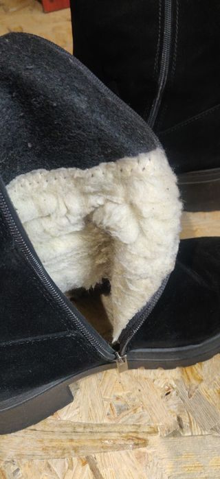 Зимові замшеві ботфорди