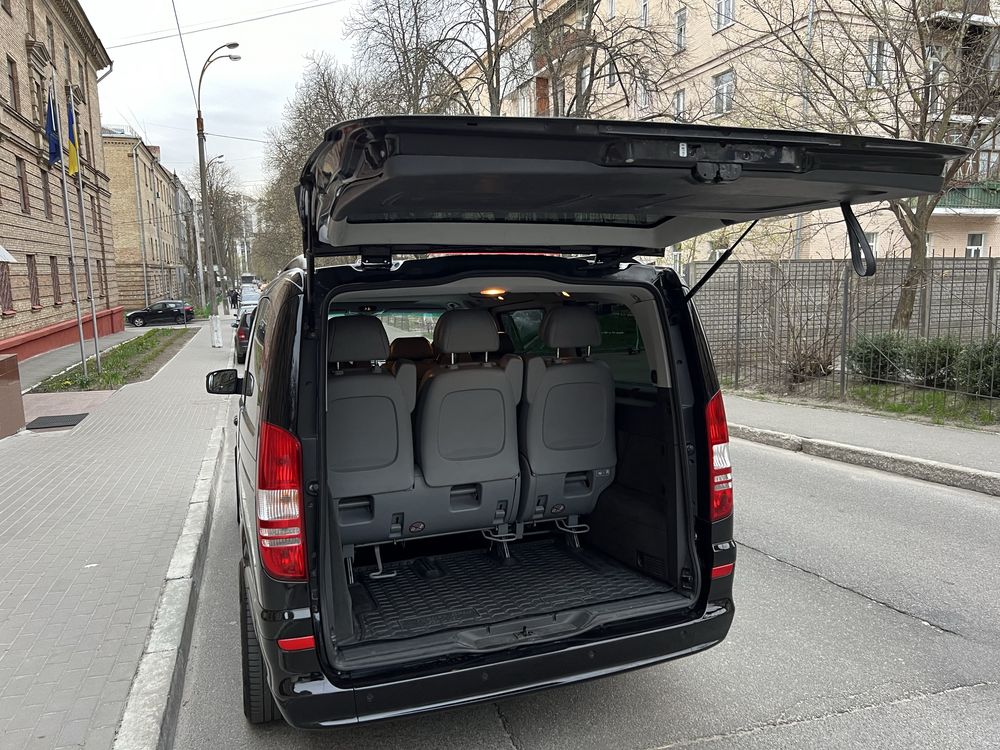 Mercedes-Benz Viano 2013 року