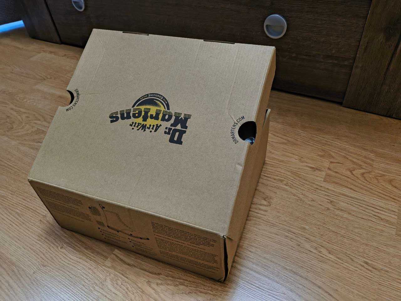 Sandały Dr Martens Olson Charcoal Grey Czarne Skóra Naturalna Zamsz 39