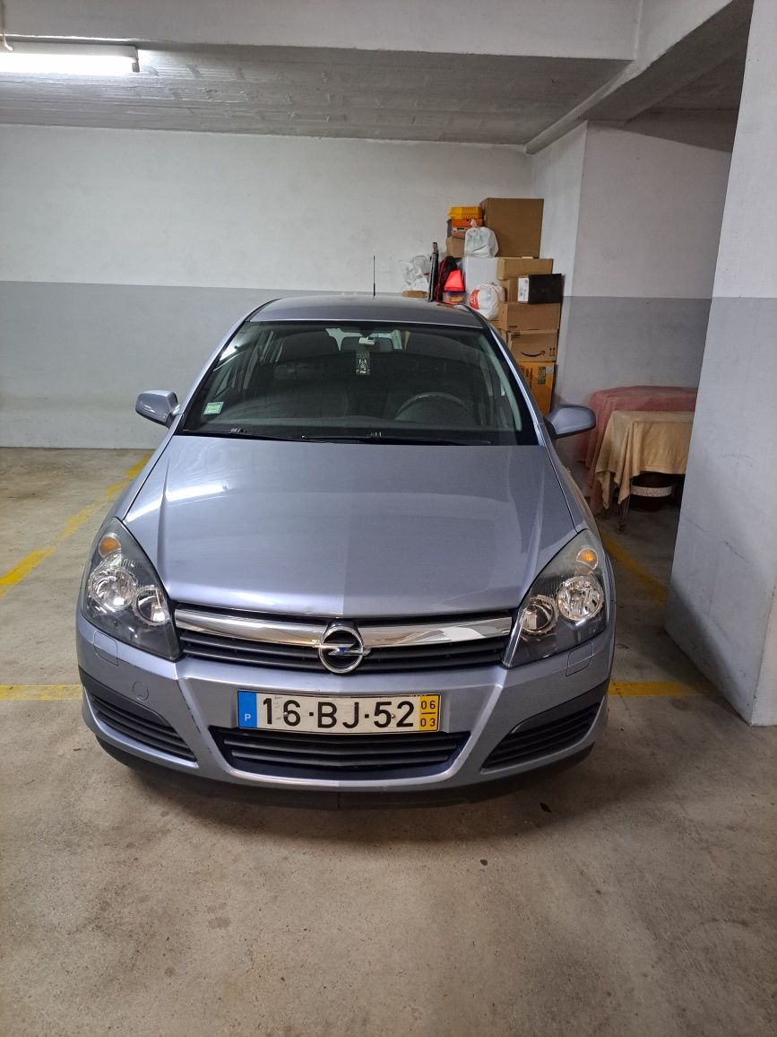 Opel Astra 1.4 (ano 2006) a gasolina
