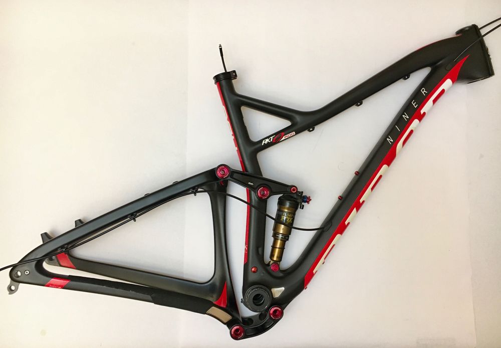 Карбонова рама Двопідвіс Niner RKT 9 carbon frame 29 Fox float