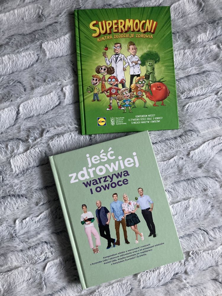 Zestaw książek Lidl kuchnia zdrowie jedzenie warzywa owoce