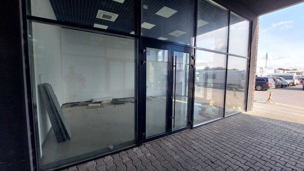Торговельні приміщення від 30 м2 до 4000 м2 на Добробуті