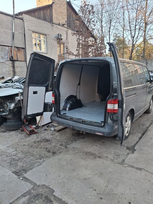 Задня права четверть Volkswagen T5