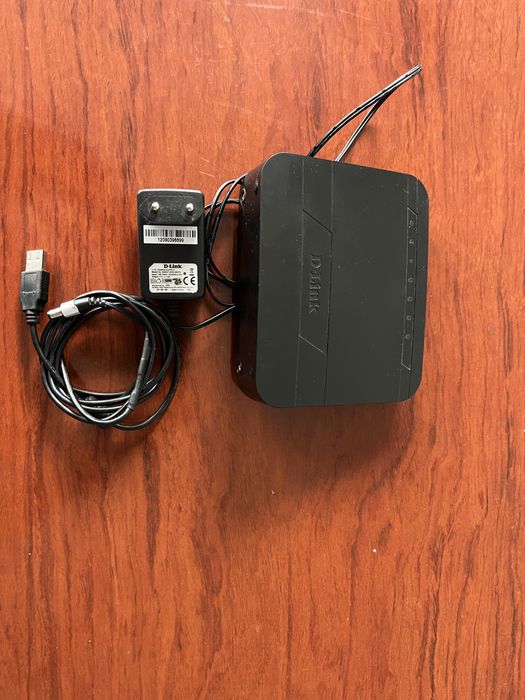Wi-Fi роутер D-Link DIR-300 5 вольт +Кабель USB. Є робота від акума.