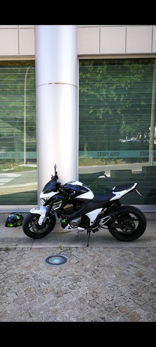 Mota Kawasaki Z800