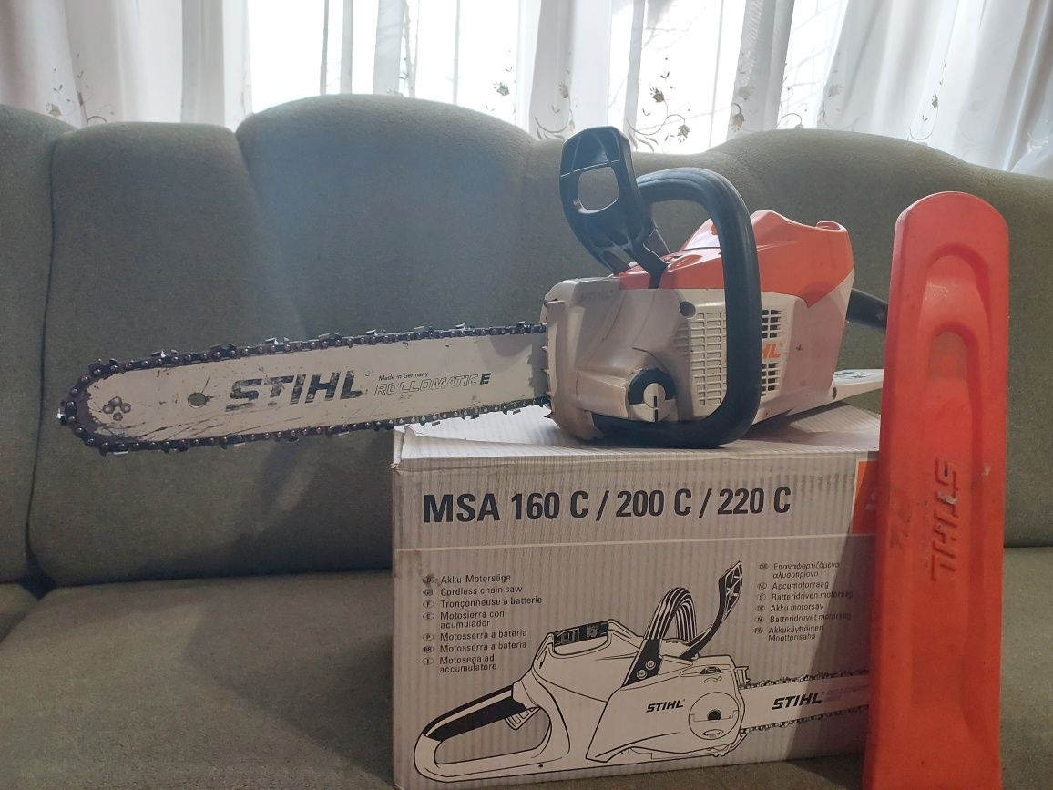 Продам аккумуляторну пилу STIHL MSA 220 C