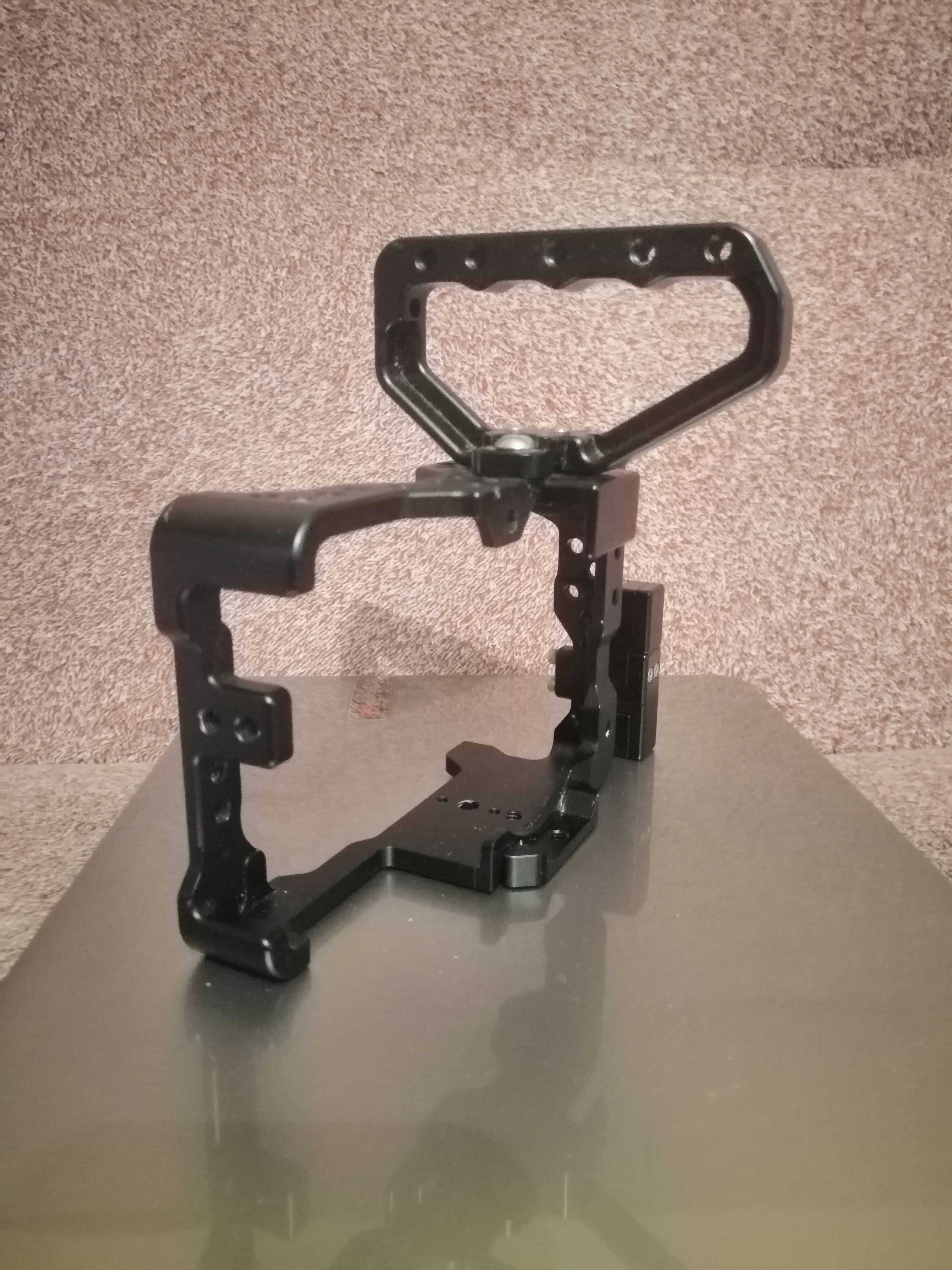 Camera Cage como nova