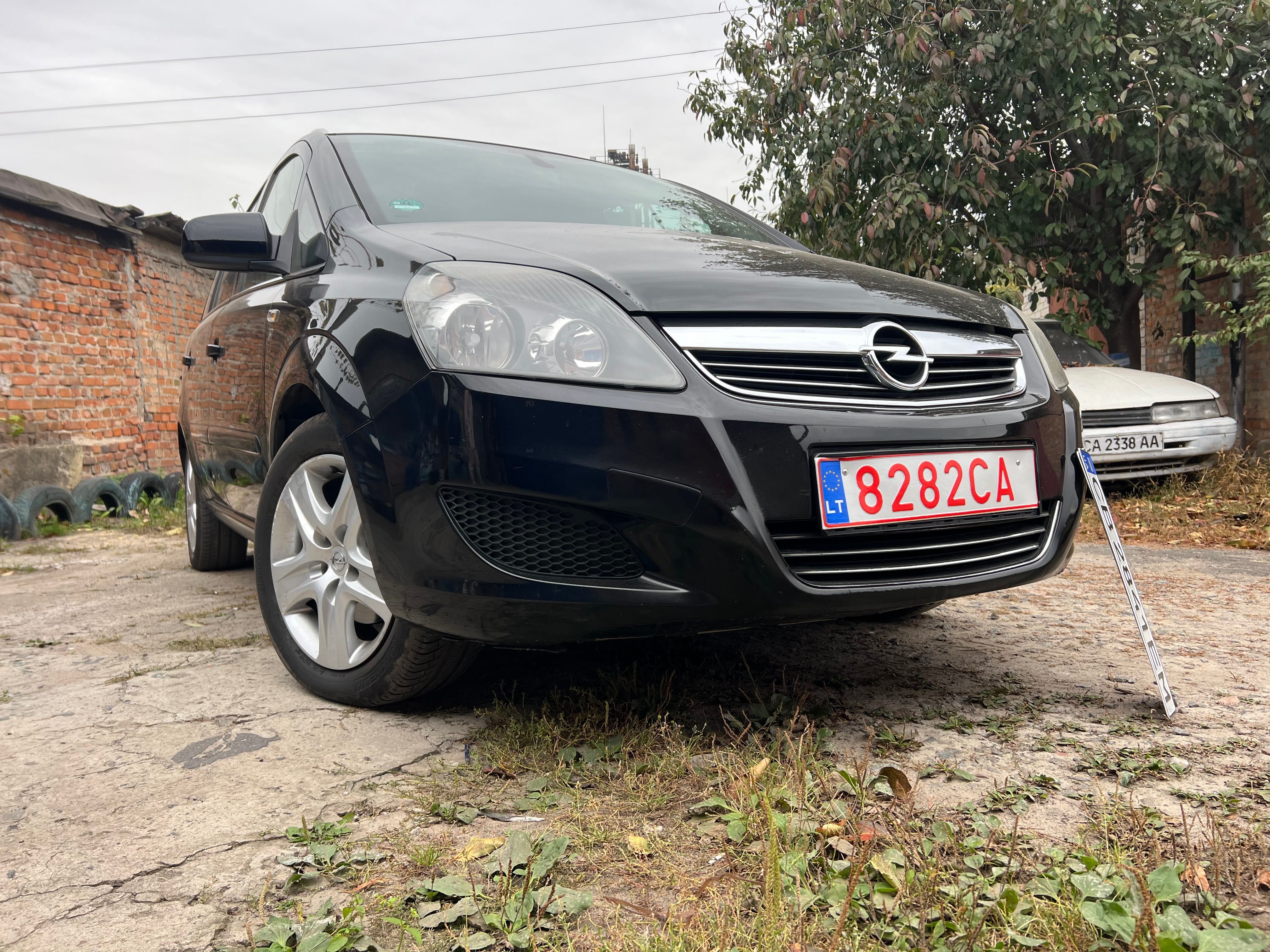 Opel Zafira Свіжо пригнана