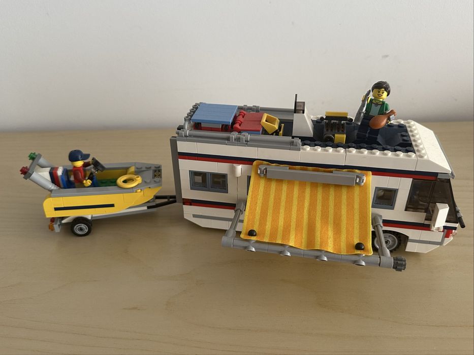 Lego creator 31052