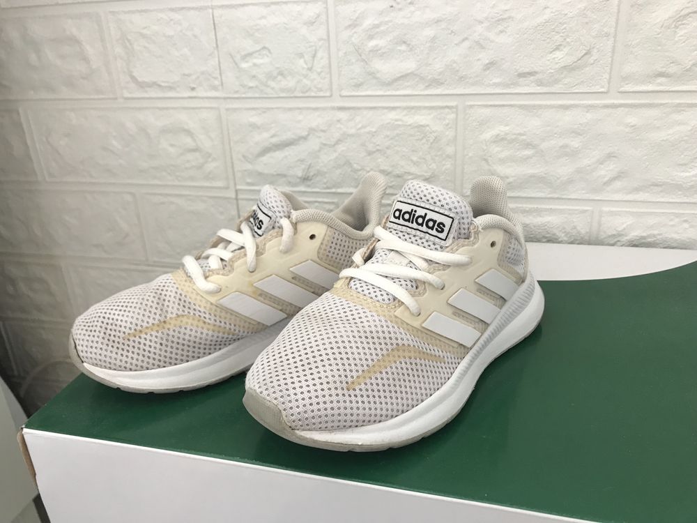 Кроссовки adidas 28 размер