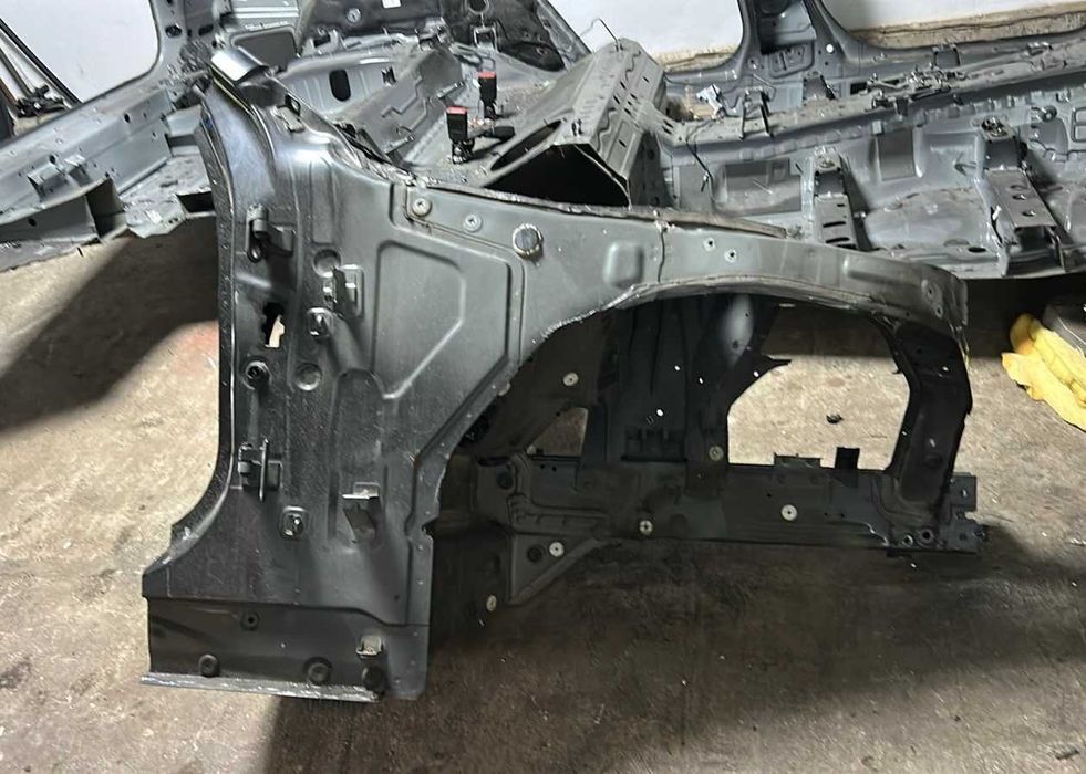 Четверть BMW X3 G01 поріг крило панель задня