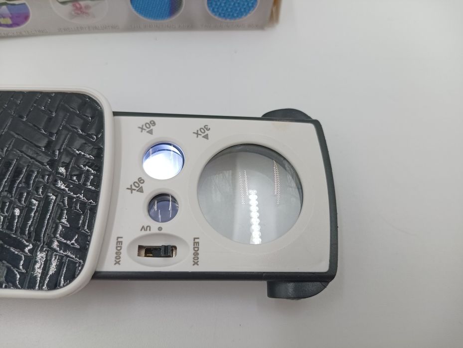Lupa jubilerska podswietlana LED i UV