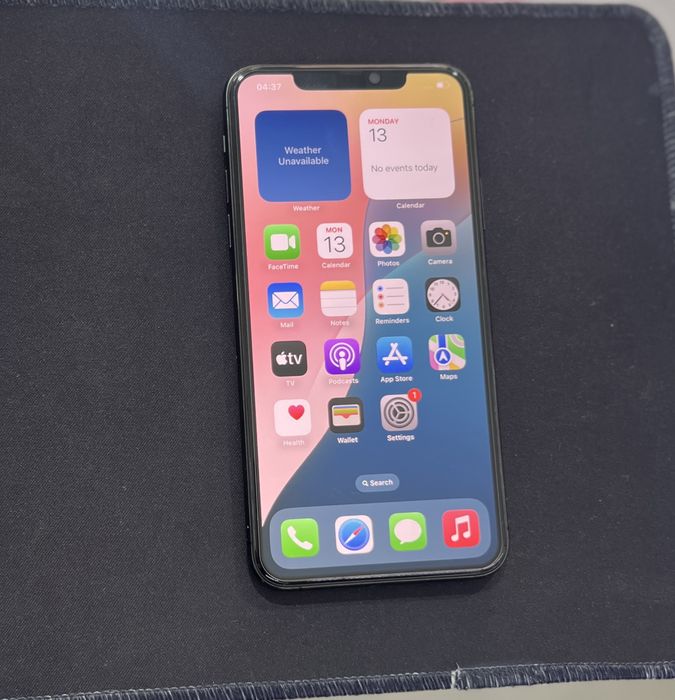 I Phone 11 Pro Max 64GB.