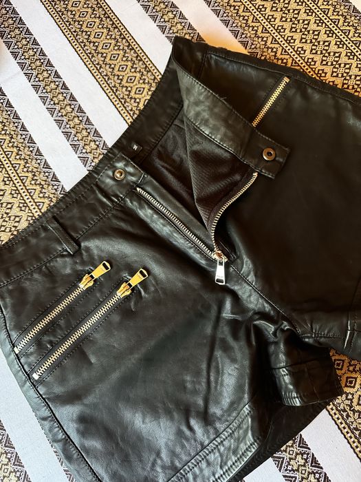 Шорти жіночі