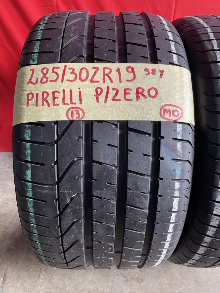 Pneus 285/30/19 Pirelli Como novos