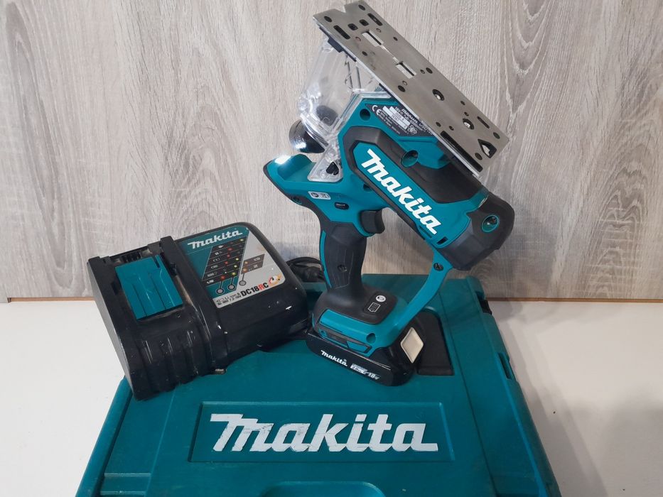 Makita DSD 180 aku wycinarka do regipsow płyt karton gips 18v