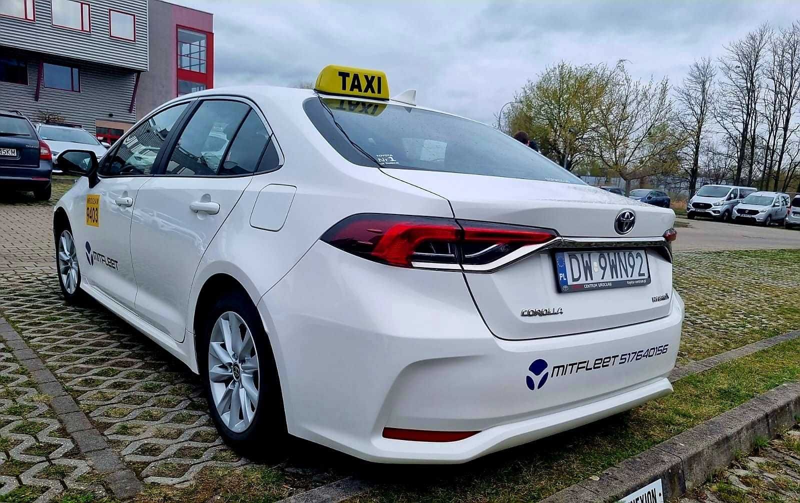 Wynajem samochodów TAXI UBER/BOLT/FREENOW Toyota Corolla, Hybryda, LPG