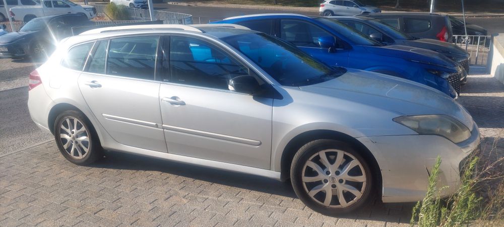 Renault Laguna 3 2.0 dCi 4Xontrol