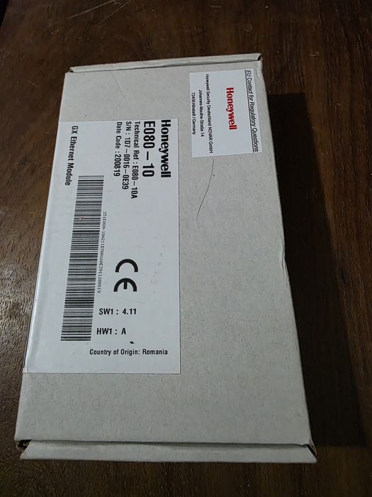 Comunicador de alarmes IP para série Galaxy