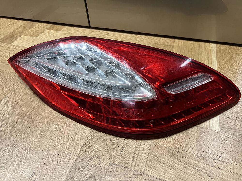 Lampa tylna lewa Porsche Panamera