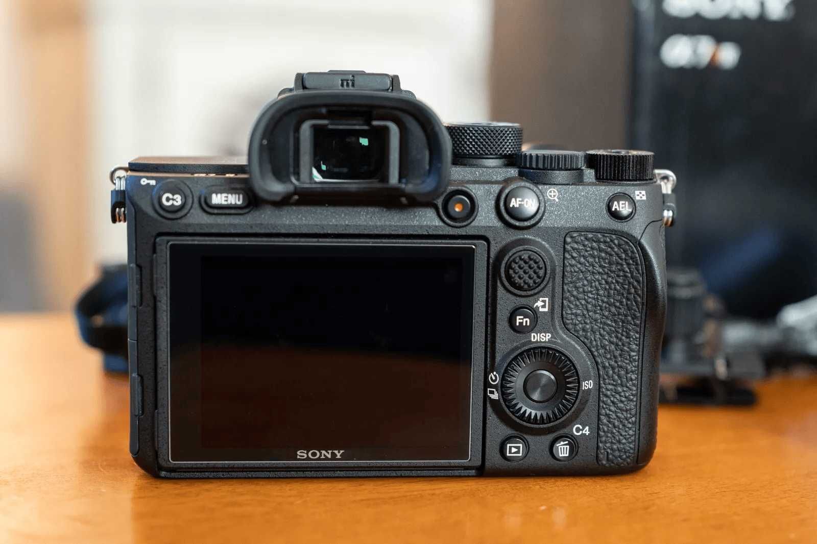 Sony A7R IV A7RIV mały przebieg, bardzo dobry stan, gwarancja do 5/26