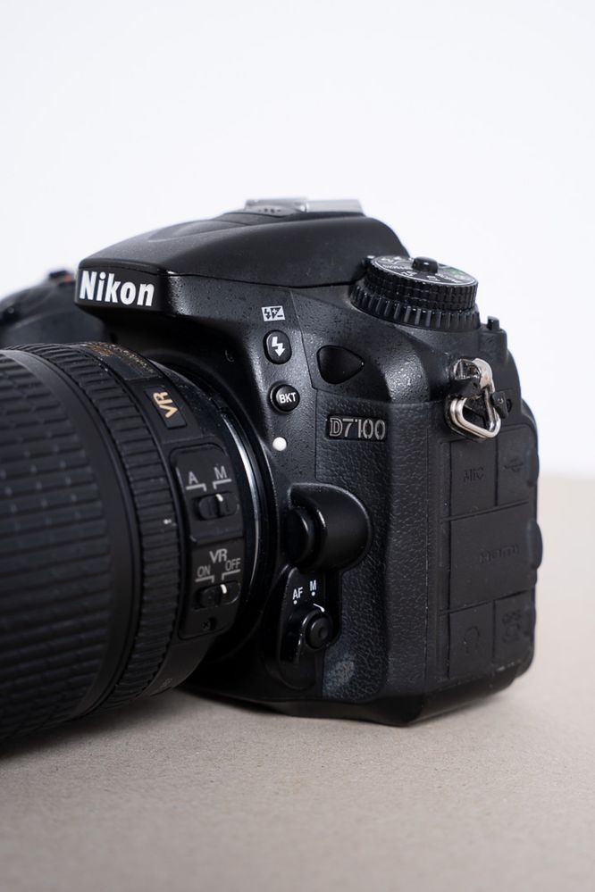 Nikon D7100 + Nikkor 18-105