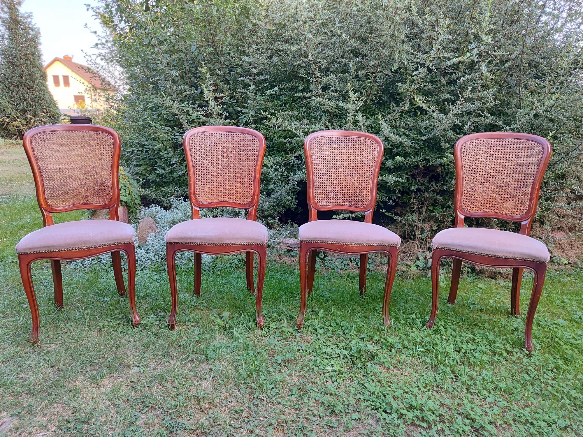 4 krzesła stylowe do salonu krzesło
