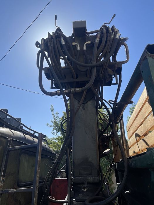 ЗІЛ 131 лісовоз самоскид з маніпулятором